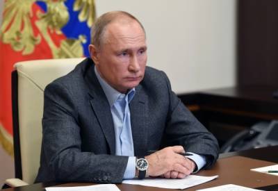 Владимир Путин подписал законы о прекращения полномочий судей за проступки