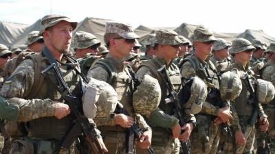 Украина намерена отвоевать Донбасс по сценарию Карабаха при помощи США