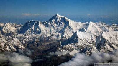 Объявлена новая высота Эвереста