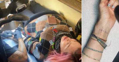 62-летняя Мадонна озадачила поклонников своей первой татуировкой