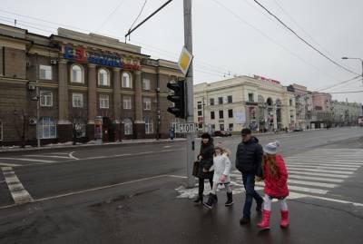 Рождаемость упала, зато приехали военные: сколько на самом деле в Донецке живет людей?