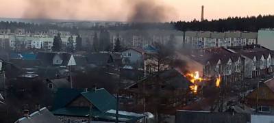 На Старой Кукковке в Петрозаводске снова горит частный сектор (ВИДЕО)