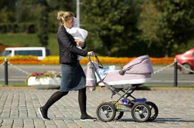 Путин упростил получение допобразования для женщин в отпуске по уходу за ребёнком