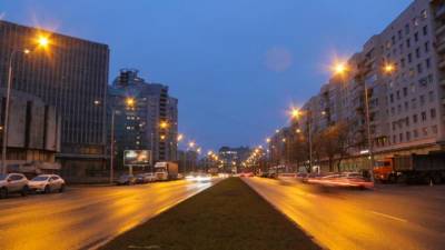На улице Одоевского установили 170 новых светильников