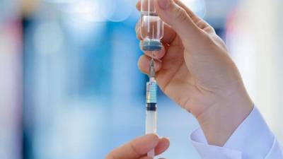 Польша решила закупить вакцины в 1,5 раза больше, чем населения страны