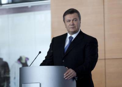 Янукович просит личного участия в суде по Майдану