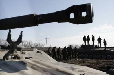 Разведка засекла «нездоровое» движение на Донбассе: боевики стягивают артиллерию и танки к передовой