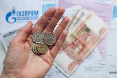 Петербуржцы стали чаще оплачивать коммунальные платежи через почтальонов