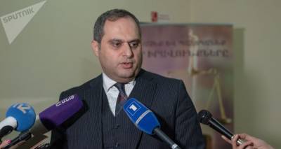 Более пятисот юристов присоединились к требованию об отставке Пашиняна