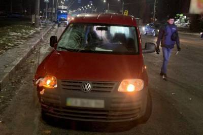 Бабушка погибла, а ребенок в коме: в Черкассах водитель Volkswagen сбил пешеходов (фото)