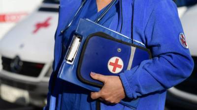 Медикам Тверской области вручили 22 автомобиля скорой помощи