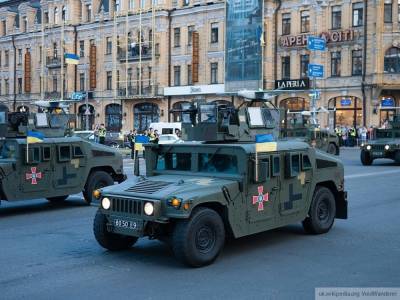 Эксперт-международник: оружие США на Украине представляет угрозу для Киева