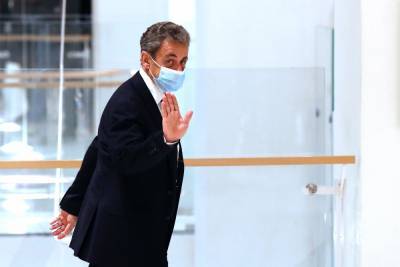 Прокуратура потребовала приговорить Николя Саркози к четырем годам тюрьмы