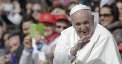 Папа Римский из-за пандемии коронавируса объявил массовое прощение грехов всем покаявшимся в течение года
