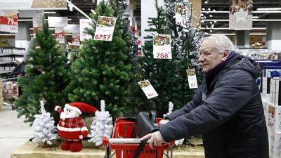 Средний чек на новогодние елки в России снизился на 10%