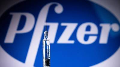 Шесть человек погибли при испытаниях вакцины Pfizer от COVID-19 в США