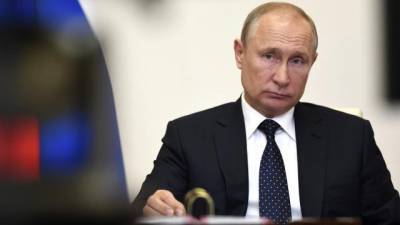 Путин подписал закон о бюджете на 2021-2023 годы