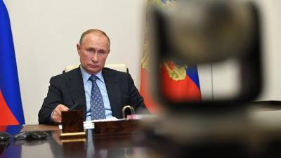 Российские телеканалы выделили три часа под пресс-конференцию Путина