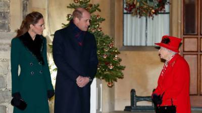 Принц Уильям и Кейт Миддлтон завершили тур по Великобритании встречей с королевой