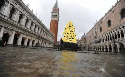 Венеция ушла под воду: кадры из затопленного города