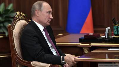 Путин регулярно получает информацию о борьбе с коррупцией среди чиновников
