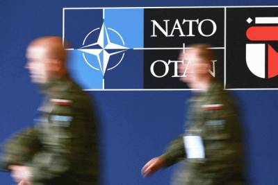 Эксперты: Отношения НАТО и России ухудшились до предела, возможна война