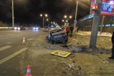 25-летний водитель пострадал в столкновении двух ВАЗов в Чебоксарах