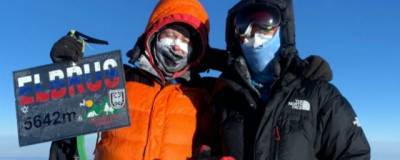 Группа российских альпинистов спасла на Эльбрусе туристку, потерявшую сознание