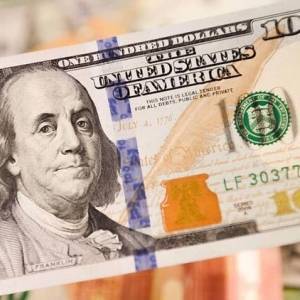 Курс НБУ на 9 декабря: доллар подешевел на 15 копеек
