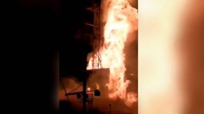 Факельное горение: под Оренбургом вспыхнула нефтяная скважина