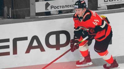 «Автомобилист» объявил о переходе хоккеиста Шумакова