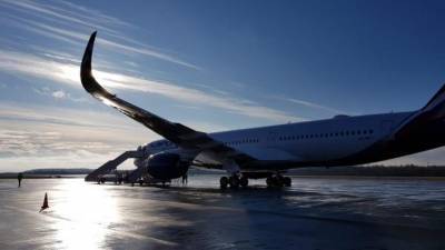 Авиакомпания "Азимут" запустит рейсы в Петербург из Калуги с 3 января