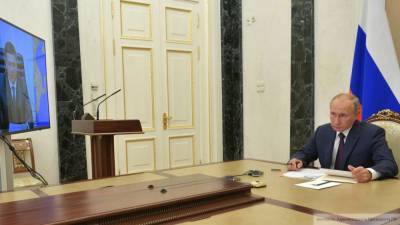 Песков опроверг наличие у президента РФ двух одинаковых кабинетов
