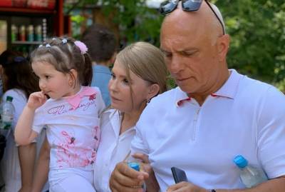 Не печет пирожки, но приучит к спорту: какая бабушка - Юлия Тимошенко?