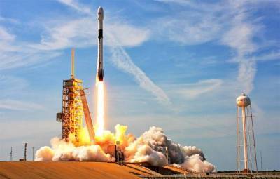 SpaceX продолжает бить рекорды, обгоняя «Роскосмос»