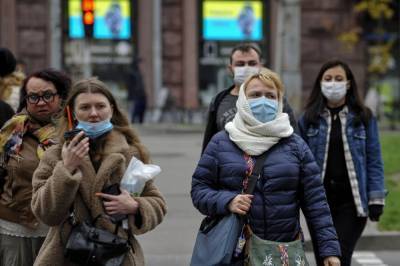 В Киеве за сутки госпитализировали рекордное количество заболевших COVID-19: статистика на 9 ноября