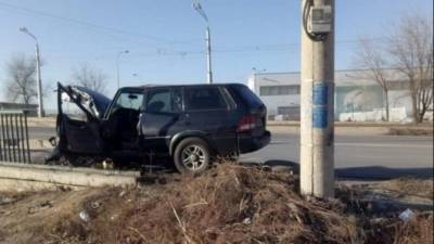 В ДТП в Волжском погиб водитель автомобиля