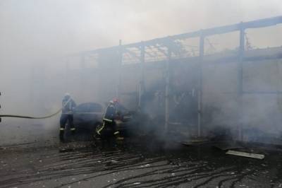 Киевский Подол оказался весь в дыму из-за крупного пожара (фото)
