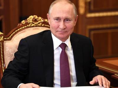 Путин знает, что дефицита продуктов нет, но россиянам не хватает на них денег