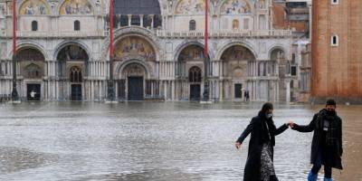 Венеция пострадала от сильного наводнения из-за ошибки синоптиков — фото