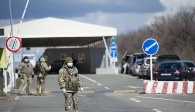 На Луганщине пограничники задержали до отказа набитую машину медпрепаратами и товаром