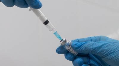 Песков заверил в эффективности вакцины от COVID-19 «Спутник V»