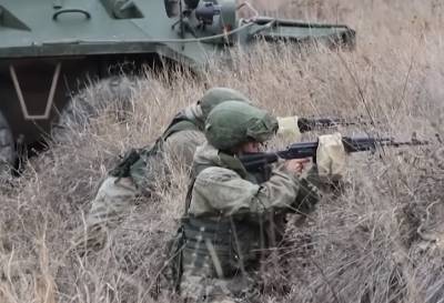 Российские военные показали кадры «тяжелого боя» в Крыму