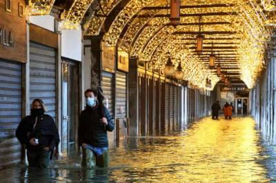 На грани исчезновения: Венецию в очередной раз затопило, система защиты не активировалась