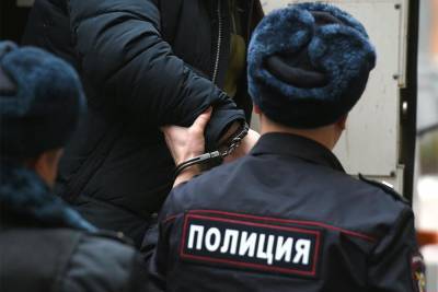 В Москве задержали двоих полицейских, которые вымогали деньги, угрожая завести уголовное дело