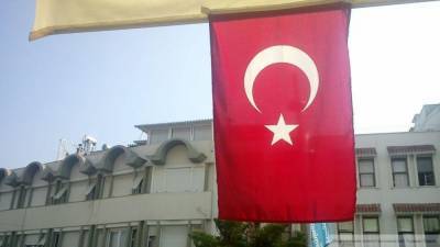 Койки для больных коронавирусом в больницах Турции могут скоро закончиться