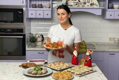 Лиза Глинская предложила 6 рецептов закусок на Новый год