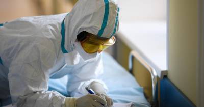 Эксперты дали прогноз по числу заболевших коронавирусом в России