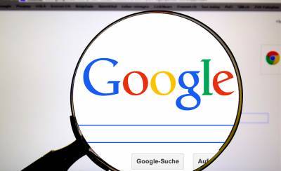Google выпустила посвященный Дню России дудл