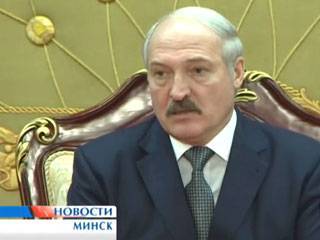 Александр Лукашенко принял с докладом министра обороны страны